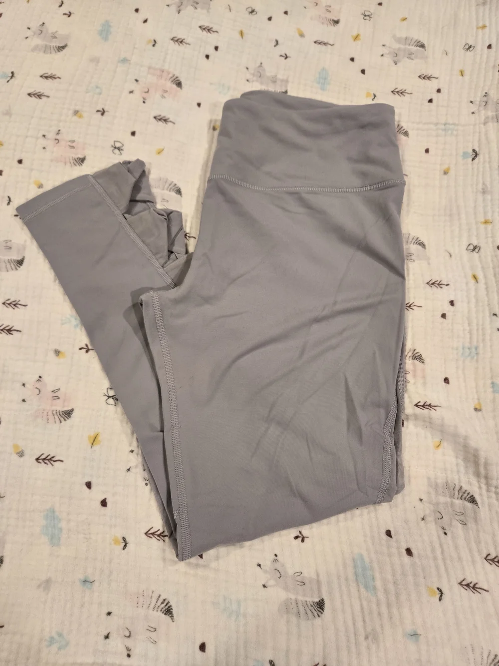 *Victoria's Secret Sport* Knockout Light Gray Leggings with Cutout Leg Detail